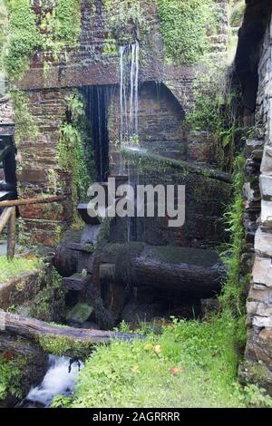 Moulin à eau dans Teixois, Village des Asturies ; Espagne ; Taramundi Banque D'Images