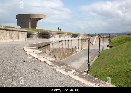 Elogio del Horizonte par Chillida, Cerro de Sta Catalina Fort, Gijon, Asturias, Espagne Banque D'Images