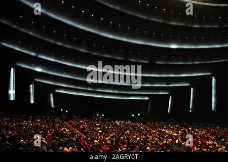 Vicenza, Italie. 18Th Oct 2019. Niccolo' fabi pendant Niccolo' Fabi Tour 2019-2020 au Teatro Comunale Città di Vicenza à Vicenza, Italie, 20 Décembre 2019 : Crédit Photo Agency indépendante/Alamy Live News Banque D'Images