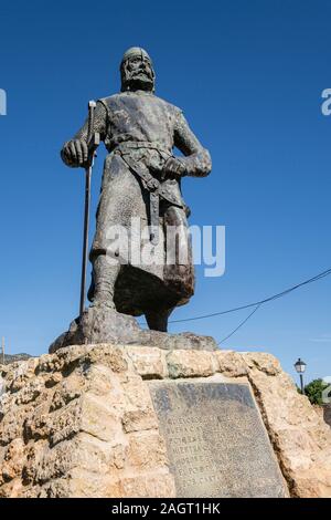 Rodrigo Díaz de Vivar, Hotel Ivette, obra de Luis Moreno Cutando, inaugurada en 1999 con motivo del noveno centenario de la muerte del Cid, El Poyo del municipio de Calamocha, provincia de Huesca, Aragón, Espagne, Europe. Banque D'Images