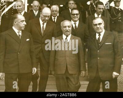 Les politiciens italiens Rinaldo Santini, Président de l'INPS Coppetti, Amintore Fanfani, et Carlo Repossi à l'ouverture de nouveaux locaux, l'INAM, Rome, Italie 1961 Banque D'Images