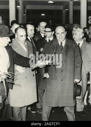 Homme politique italien Urbano Maire de Rome à l'Cioccetti Marchés, Rome, Italie 1960 Banque D'Images