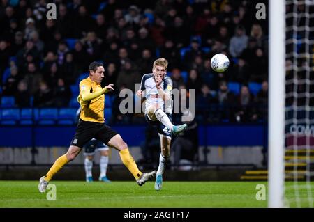 BOLTON, ANGLETERRE - 21 décembre le milieu de terrain des Bolton Wanderers Ronan Darcy a un effort de but pendant le match de Ligue 1 pari du ciel entre Bolton Wanderers et Southend United à l'Université de Bolton, Bolton Stadium le samedi 21 décembre 2019. (Crédit : Andy Whitehead | MI News) photographie peut uniquement être utilisé pour les journaux et/ou magazines fins éditoriales, licence requise pour l'usage commercial Crédit : MI News & Sport /Alamy Live News Banque D'Images