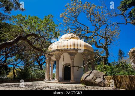 SINTRA, PORTUGAL - Mai 2018 : Jardins de Pena Park à la municipalité de Sintra Banque D'Images