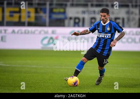 Milan, Italie. Dec 21, 2019. Stefano Sensi de l'Internazionale FC au cours de la Serie A match entre l'Inter Milan et Gênes au Stadio San Siro, Milan, Italie le 21 décembre 2019. Photo par Mattia Ozbot. Usage éditorial uniquement, licence requise pour un usage commercial. Aucune utilisation de pari, de jeux ou d'un seul club/ligue/dvd publications. Credit : UK Sports Photos Ltd/Alamy Live News Banque D'Images