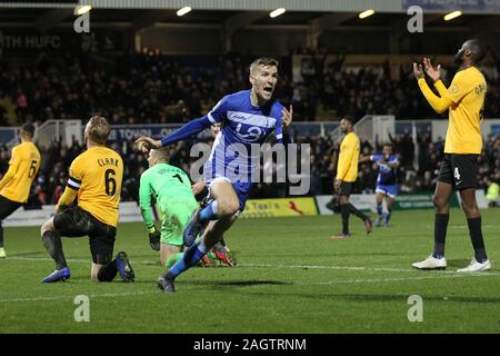 Hartlepool, UK. 21 décembre 2019. Hartlepool United's Mark Kitching célèbre après avoir marqué au cours de l'Vanarama entre match de Ligue nationale Hartlepool United et Dagenham & Redbridge au parc Victoria, Hartlepool le dimanche 21 décembre 2019. (Crédit : Mark Fletcher | MI News) photographie peut uniquement être utilisé pour les journaux et/ou magazines fins éditoriales, licence requise pour l'usage commercial Crédit : MI News & Sport /Alamy Live News Banque D'Images