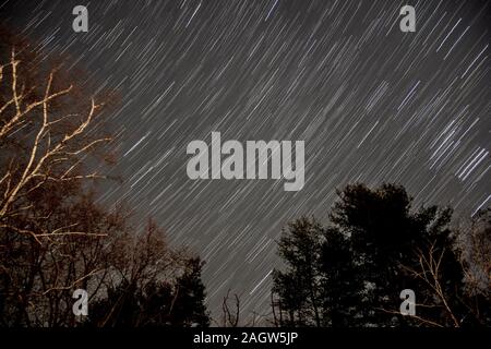 Star Trail Autour De Polaris Banque D'Images