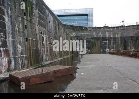 C'est la cale sèche que Titanic une fois assis, de nombreuses années avant qu'une catastrophe. Le Dock se trouve à Belfast, en Irlande du Nord. Banque D'Images