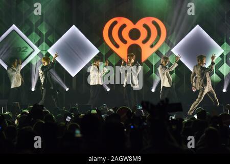 Monsta X fonctionne à Q102's Jingle Ball 2019 iHeartRadio au Wells Fargo Center le 11 décembre 2019 à Philadelphie, Pennsylvanie. Banque D'Images