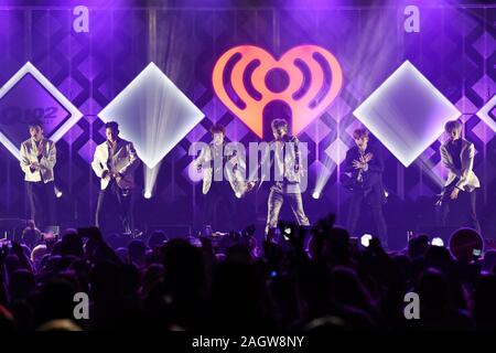 Monsta X fonctionne à Q102's Jingle Ball 2019 iHeartRadio au Wells Fargo Center le 11 décembre 2019 à Philadelphie, Pennsylvanie. Banque D'Images