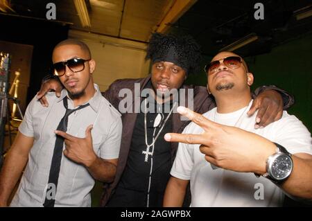 (L-R) Chanteur / Acteur Marques Houston, producteur Noel Fisher 'Détail' et directeur Chris Stokes sur l'ensemble de Marques Houston 'Corps' musique vidéo le 1 juillet 2009 à Los Angeles, Californie. Banque D'Images