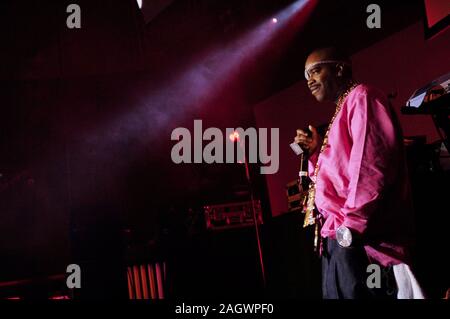 Le rappeur fonctionne à l'intérieur de la boîte de nuit Pluie Palms Casino Resort pendant la convention MAGIC 17 février 2009 à Las Vegas, Nevada. Banque D'Images