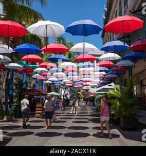 Parasols à Waterfront Centre, Port Louis, Ile Maurice Banque D'Images