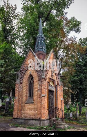 Lviv, Ukraine. 23 AOÛT 2017 : Lviv est l'une des plus touristiques de villes de l'Ukraine. L'Lychakiv cimetière attire les touristes avec son architecture et Banque D'Images