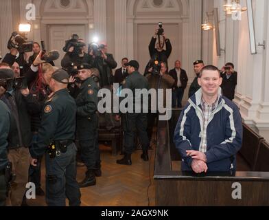 Real I.R.A états Michael Campbell qui se présentent au tribunal à Vilnius la tentative d'acheter des armes des agents de sécurité en 2007. Banque D'Images