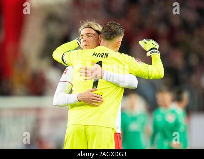 La jubilation finale Sebastiaan BORNAUW (K) avec goalwart Timo r Horn. (K), Soccer 1. Bundesliga, 17e journée, le FC Cologne (K) - Werder Brême (HB) 1 : 0, le 21 décembre 2019 dans Koeln/Allemagne. ¬ | conditions dans le monde entier Banque D'Images