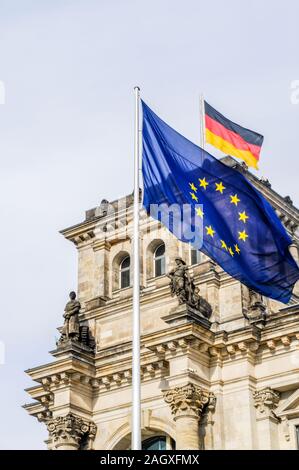 Reichstagsgebaeude Das am Platz der Republik seit 1999 ist à Berlin des Deutschen Bundestages Sitz. Banque D'Images