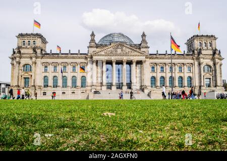 Reichstagsgebaeude Das am Platz der Republik seit 1999 ist à Berlin des Deutschen Bundestages Sitz. Banque D'Images