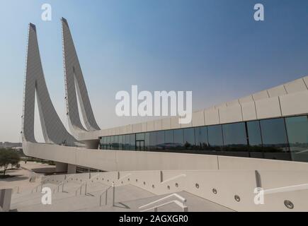 L'un des plus futuriste mosquée dans la région du golfe Persique, la mosquée de la ville l'éducation est un point de repère facilement reconnaissable à Doha Banque D'Images