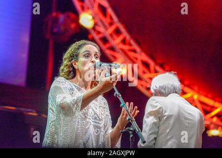 Lugano, Suisse - 9 juillet 2016 - Le chanteur de Jazz estival à nda sur Lugano Suisse Banque D'Images