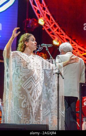 Lugano, Suisse - 9 juillet 2016 - Le chanteur de Jazz estival à nda sur Lugano Suisse Banque D'Images