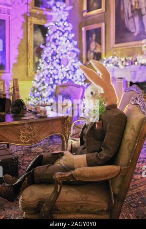 'Alice dans Le Palace" Affichage de Noël à Blenheim Palace en décembre 2019 Banque D'Images