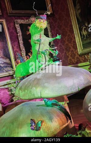 'Alice dans Le Palace" Affichage de Noël à Blenheim Palace en décembre 2019 Banque D'Images