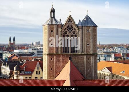 Vue sur les toits de Braunschweig en Basse-Saxe, Allemagne. Vue panoramique vue de la cathédrale de Brunswick. Banque D'Images