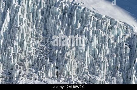 Vue aérienne de Khumbu icefall, pic d'escalade de l'Everest au Népal, les montagnes de l'himalaya Banque D'Images