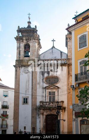 Façade de l'église Saint Bartolomeu, Coimbra, Portugal Banque D'Images