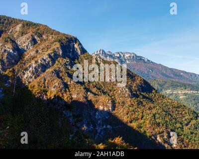 Levico, Italie : Paysage de montagne autour de Levico Terme Banque D'Images