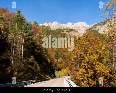 Levico, Italie : Paysage de montagne autour de Levico Terme Banque D'Images