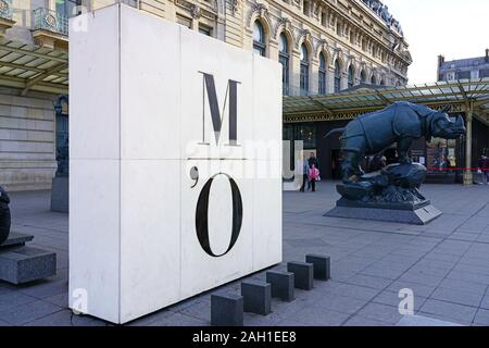 PARIS, FRANCE - 20 MAI 2019- situé dans l'ancienne gare d'Orsay à Paris, le Musée d'Orsay musée possède la plus grande collection d'impressi Banque D'Images