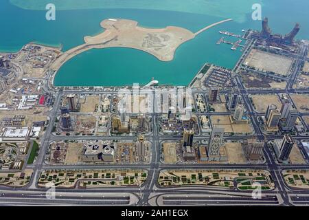 DOHA, QATAR - 13 DEC 2019- vue aérienne de la construction de l'Hôtel Tours Katara et Lusail City, Doha, Qatar. La capitale du Qatar sera l'hôte de la Banque D'Images