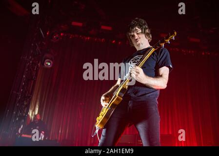 Manchester, UK. 21 décembre 2019. Rick Witter, Paul Banks, Tom Gladwin, Joe Johnson et Alan Leach de la bande faire sept au O2 de Manchester Victoria Warehouse sur leur Shedcember annuelle tournée britannique, Manchester 2019-12-21 . Crédit : Gary Mather/Alamy Live News Banque D'Images