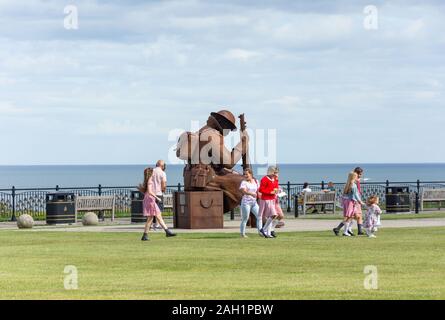 'Tommy' statue sur l'estran, Seaham, County Durham, England, United Kingdom Banque D'Images