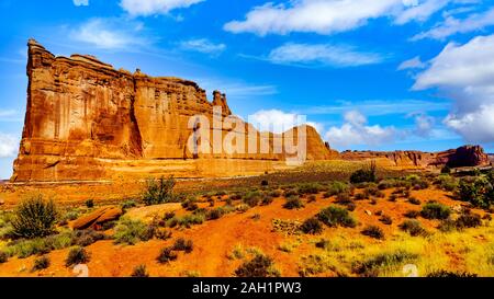 La tour de Babel, une formation de grès le long de la route panoramique d'arches en Arches National Park près de Moab, Utah, United States Banque D'Images