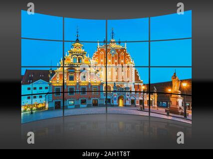 La Maison des Têtes Noires (Melngalvju nams) sur la place de l'hôtel de ville a été mentionné pour la première fois en 1334, Riga, Lettonie, Pays Baltes, Europe Banque D'Images