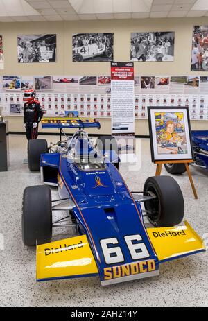 McLaren M16B. Équipe Penske a remporté l'Indy 5001972 dans cette voiture avec chauffeur Mark Donohue, Indianapolis Motor Speedway Museum, Indianapolis, Indiana, USA Banque D'Images