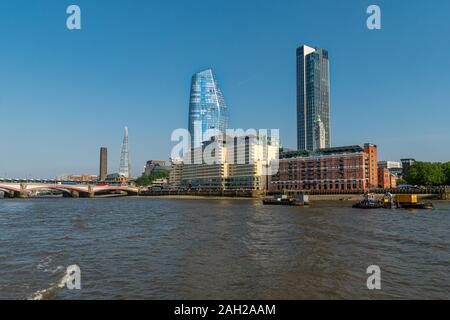 Vue de la rivière Thames blackfriar skyline de Southwark, Londres, Angleterre, RU, FR Banque D'Images