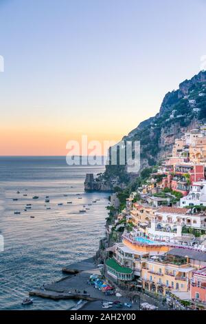 Positano, Côte Amalfitaine, Campanie, Italie Banque D'Images