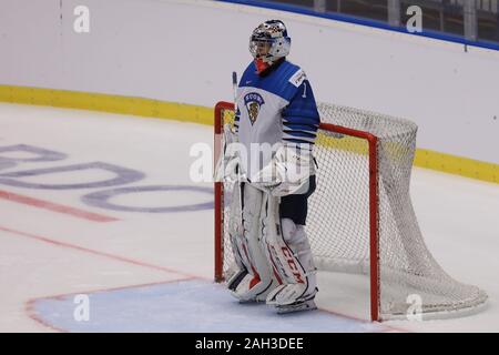 Ostrava, République tchèque. Dec 23, 2019. Piiroinen gardien Kari (FIN) pendant un match préliminaire entre le Canada et la Finlande avant le championnat mondial junior 2020 Championnat du Monde de Hockey sur glace, à Ostrava, en République tchèque, le 23 décembre 2019. Crédit : Petr Sznapka/CTK Photo/Alamy Live News Banque D'Images