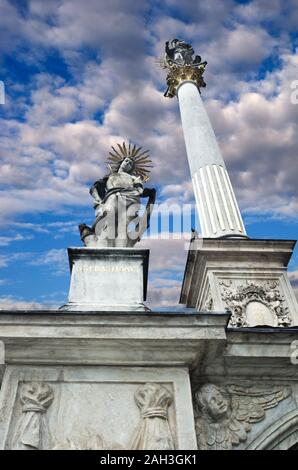 Colonne de la peste à la place de la liberté dans la vieille ville de Brno Banque D'Images