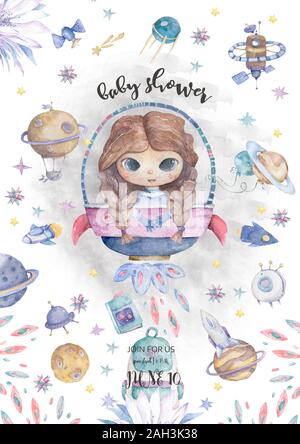 Une fille de caricature astronaute qui vole dans l'espace avec une fusée futuriste et des satellites autour des étoiles et des planètes. Douche de bébé, invitation, célébration et Banque D'Images