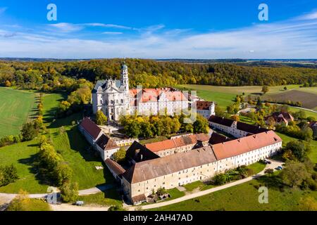 Allemagne, Bade-Wurtemberg, Neresheim, vue aérienne du monastère bénédictin, l'abbaye de Neresheim Banque D'Images