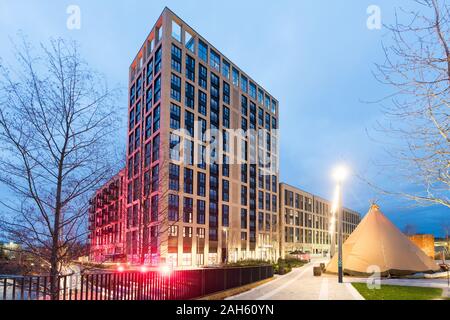 Greenford Quay, Greystar Resources Development Banque D'Images