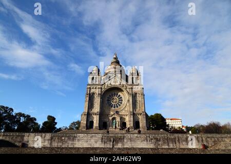 Basilique de Santa Luzia sur Monte de Santa Luzia, Viana do Castelo, la province du Minho, au nord du Portugal Banque D'Images