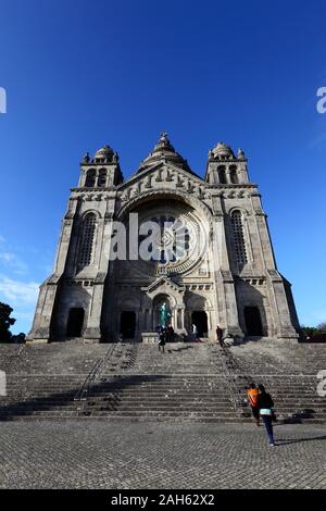 Basilique de Santa Luzia sur Monte de Santa Luzia, Viana do Castelo, la province du Minho, au nord du Portugal Banque D'Images