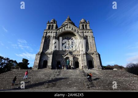 Basilique de Santa Luzia sur Monte de Santa Luzia, Viana do Castelo, la province du Minho, au nord du Portugal Banque D'Images