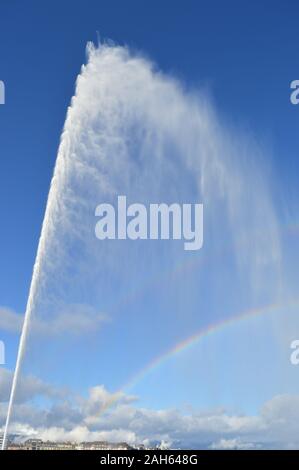 Genève, Suisse. 21 décembre 2019. Jet d'eau (la Fontaine de Genève), l'une des plus hautes eaux du monde. Banque D'Images